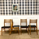 4 Scandinavian chairs seated skaï