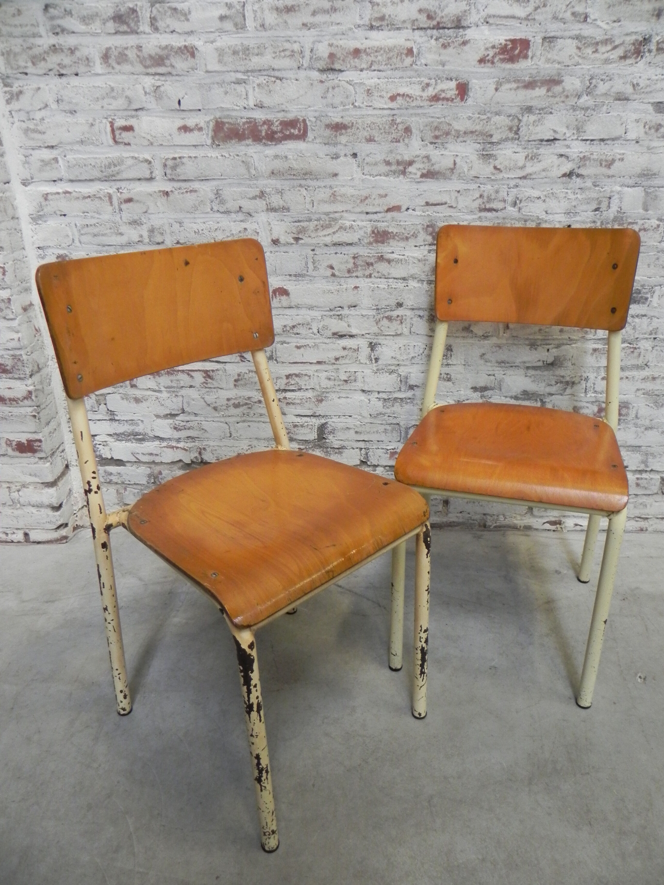 2 chaises empilables