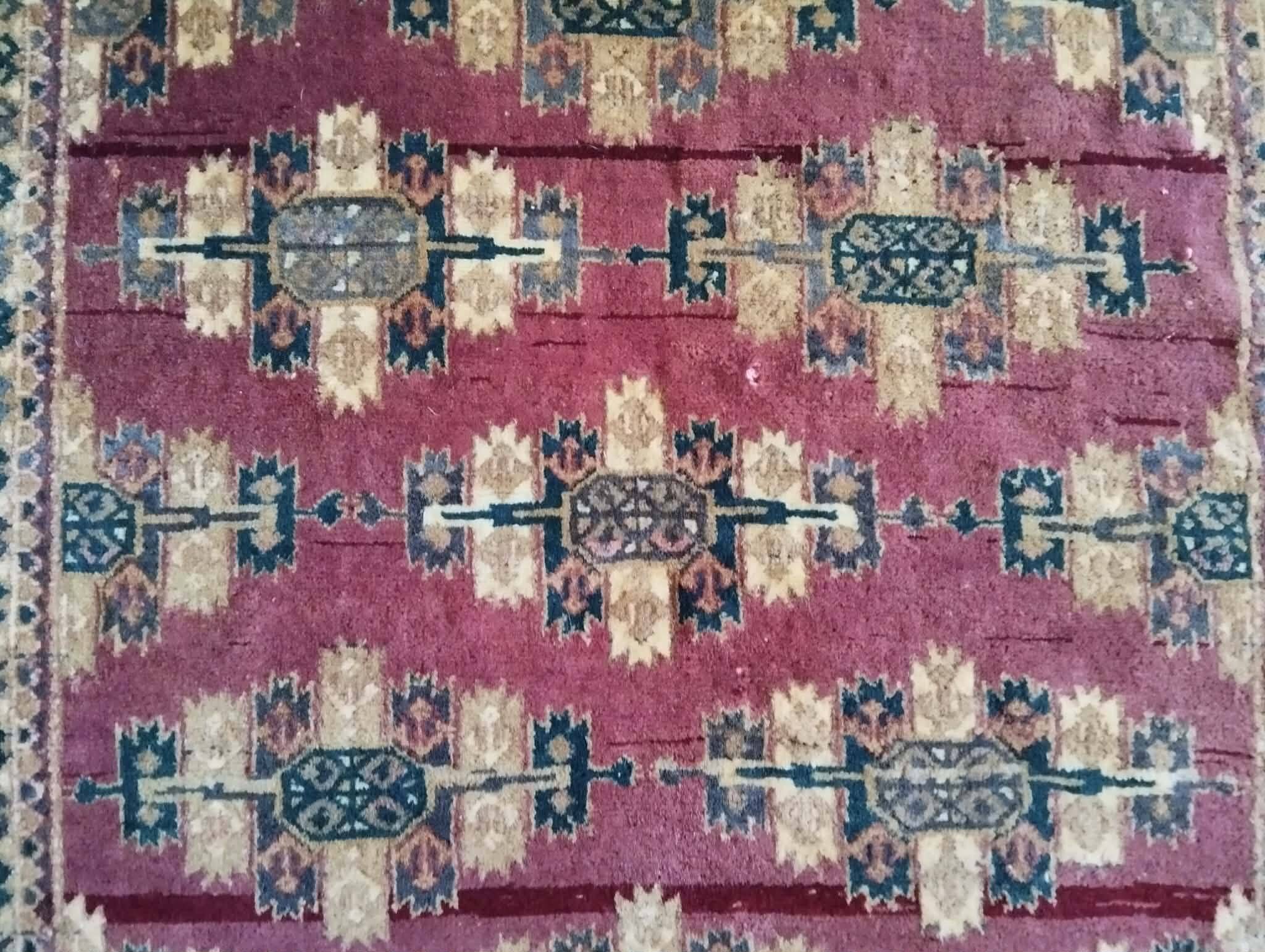 Handmade Turkmen Bukhara carpet 172x110cm