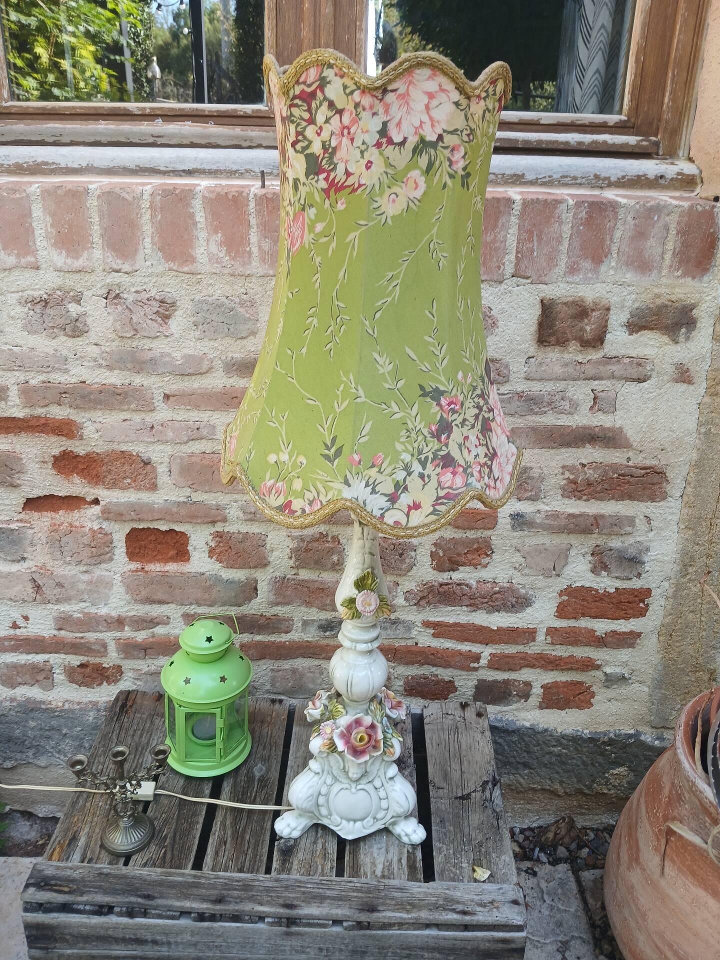 Antique lamp in Italian ceramic
