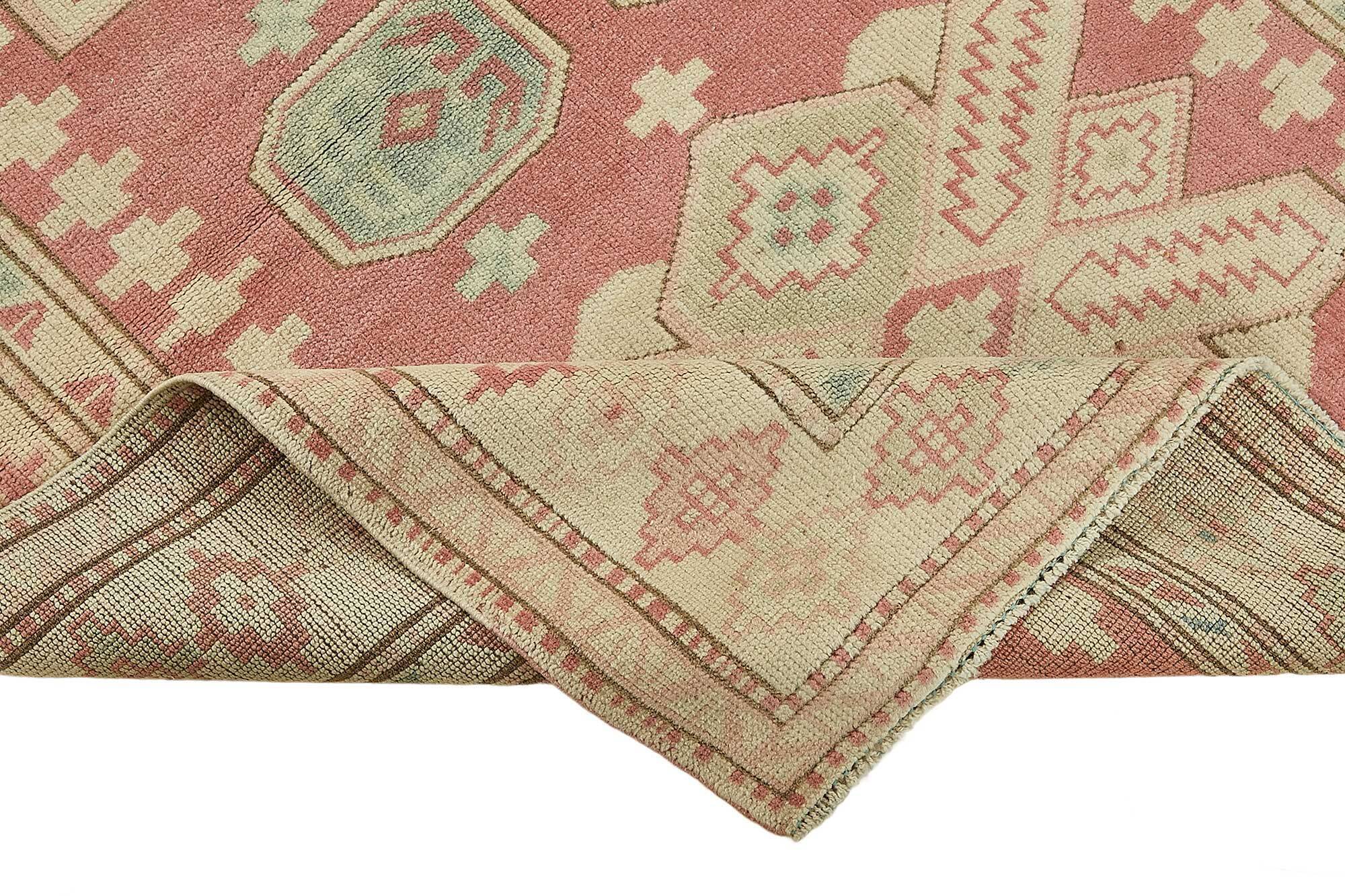 Turkish Vintage Anatolian Rug 116 cm x 155 cm