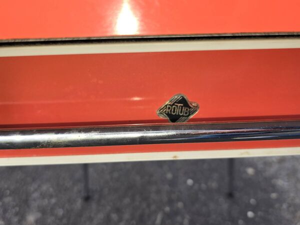 Table en formica Rotub