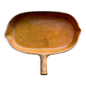 Embellished earthenware roasting dish number 1