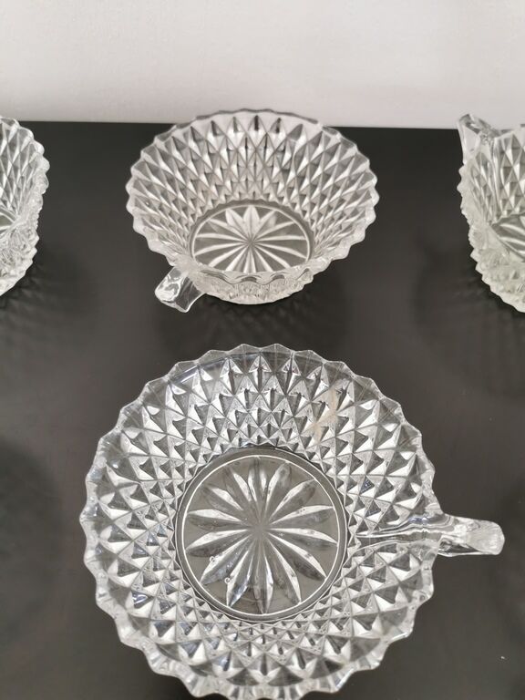 Set of 8 cups/ramekins with diamond cut glass handles
