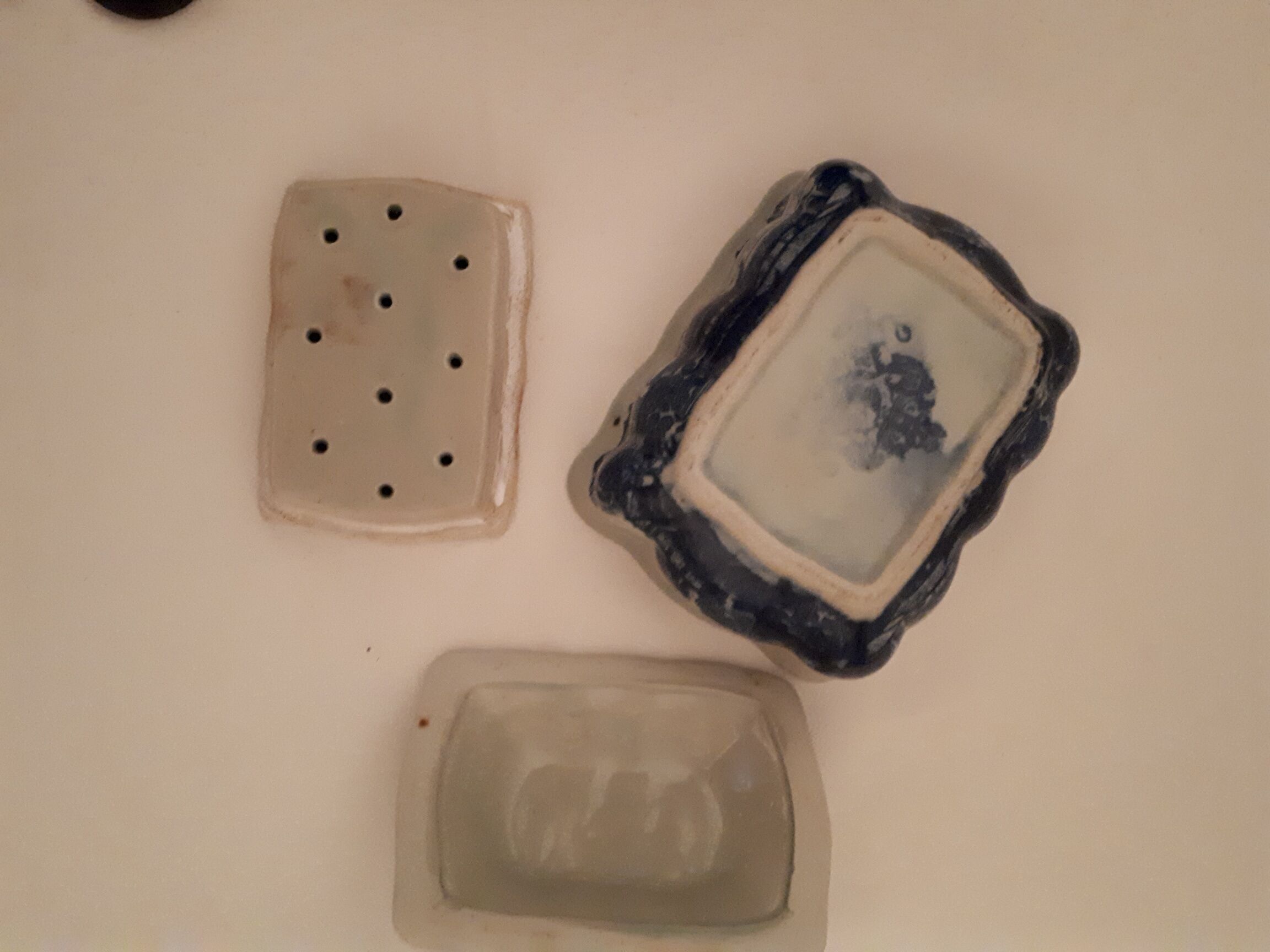 Victoria ware soap dish