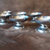Lot de 6 coupelles  sur pied. Métal