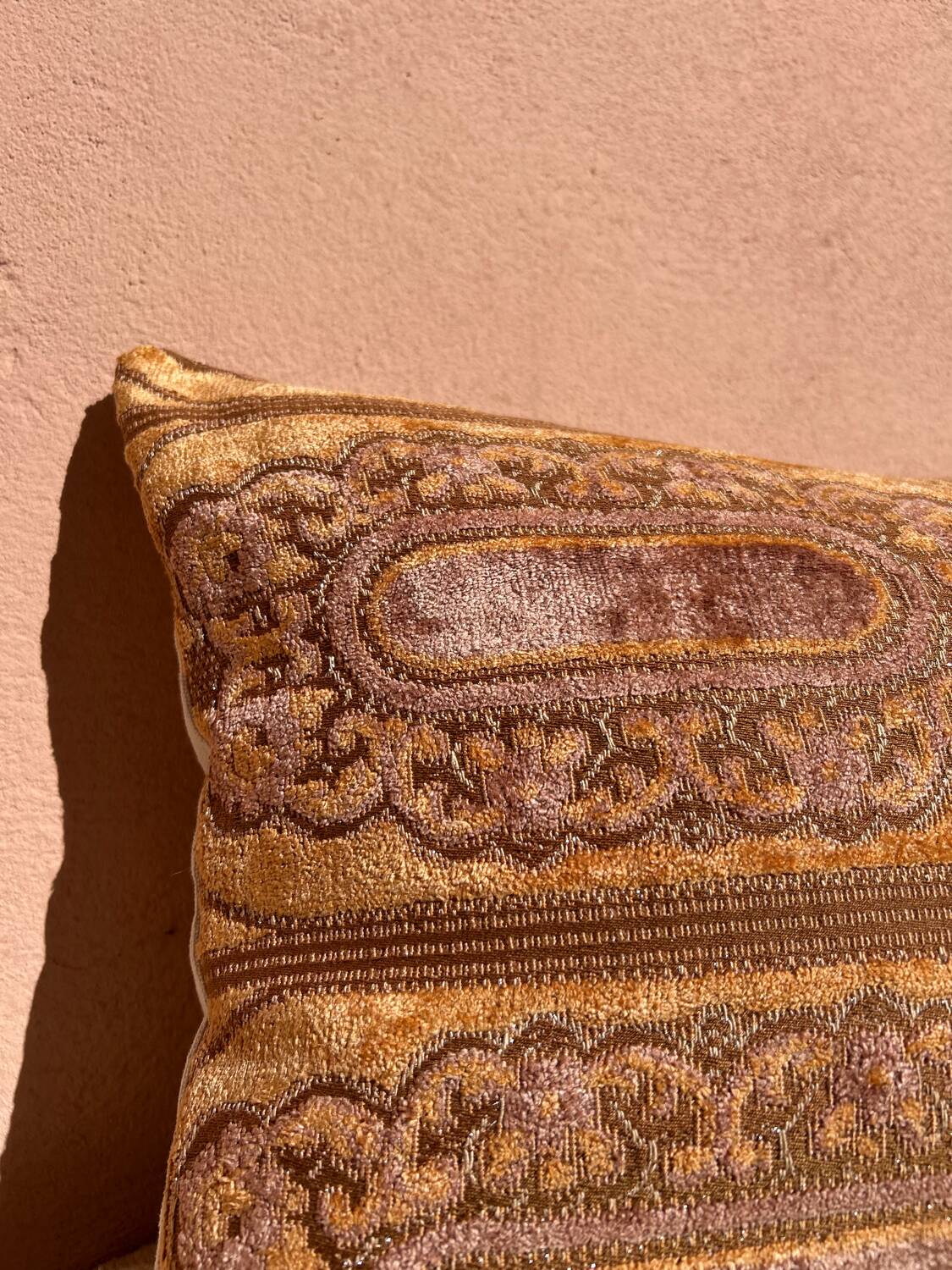 Velvet cushion 40x60cm