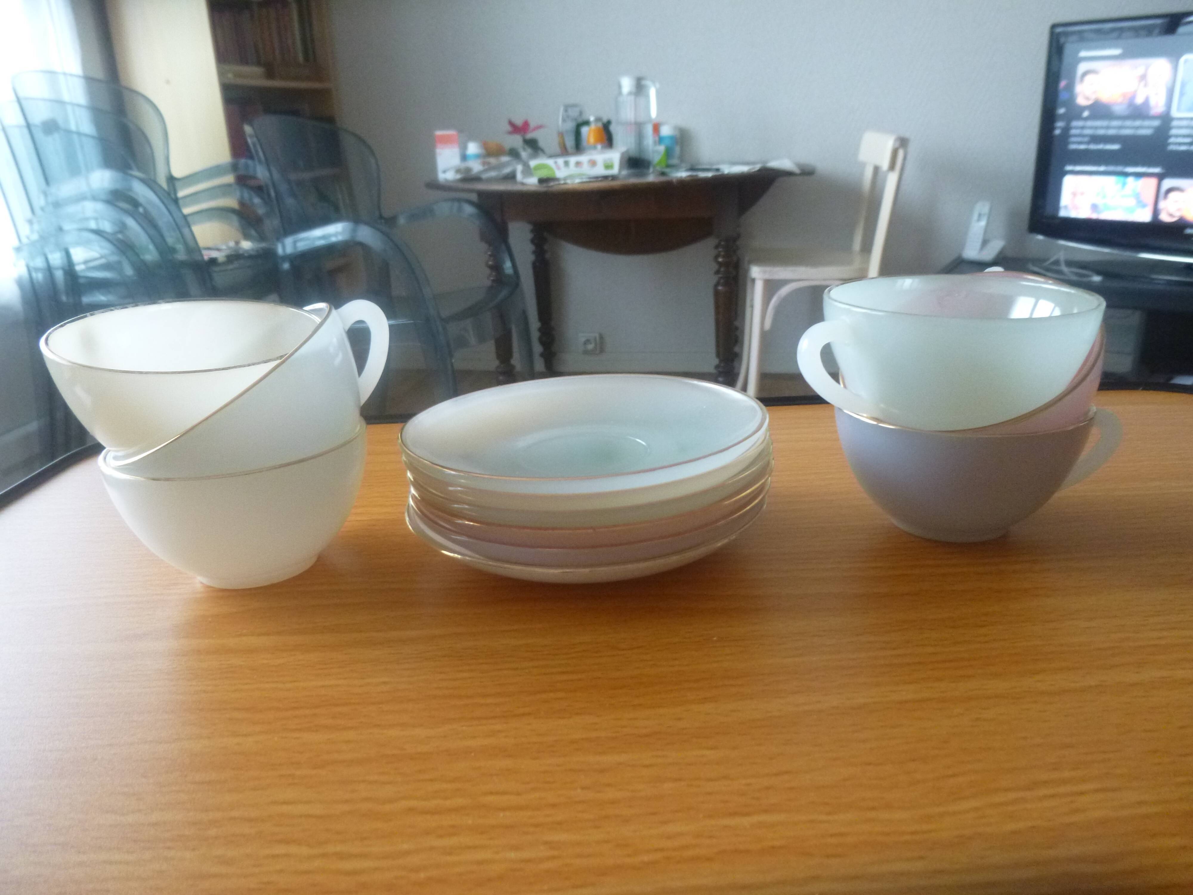 Harlequin coffee service by Arcopal