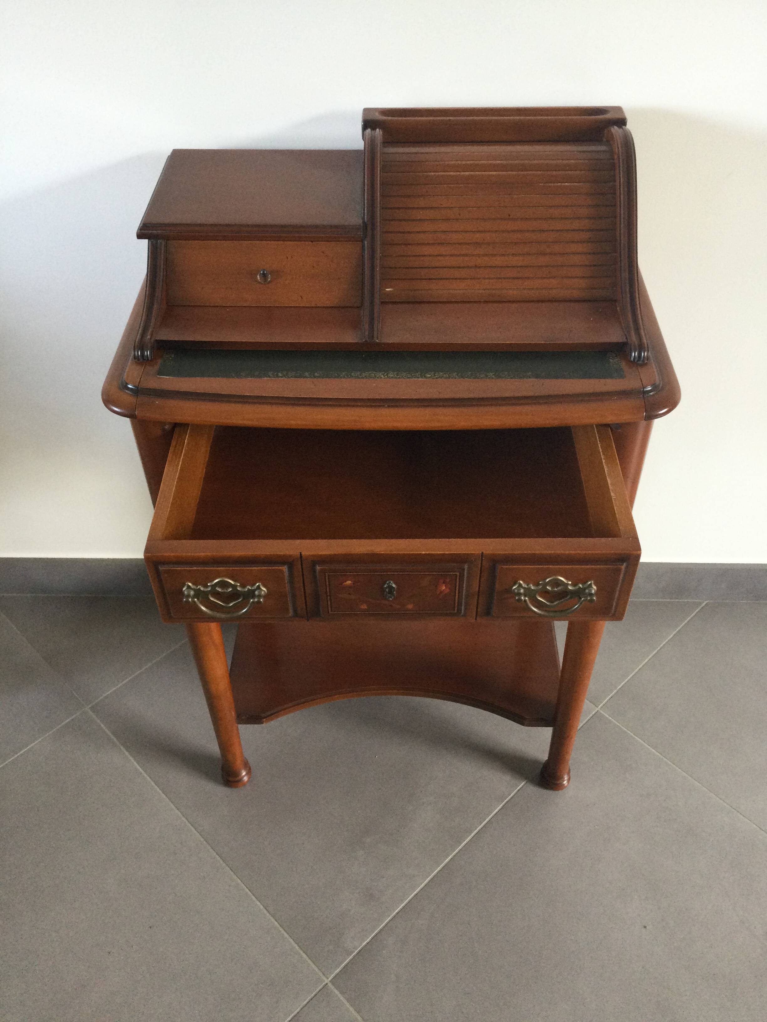 Cherry wood writing unit