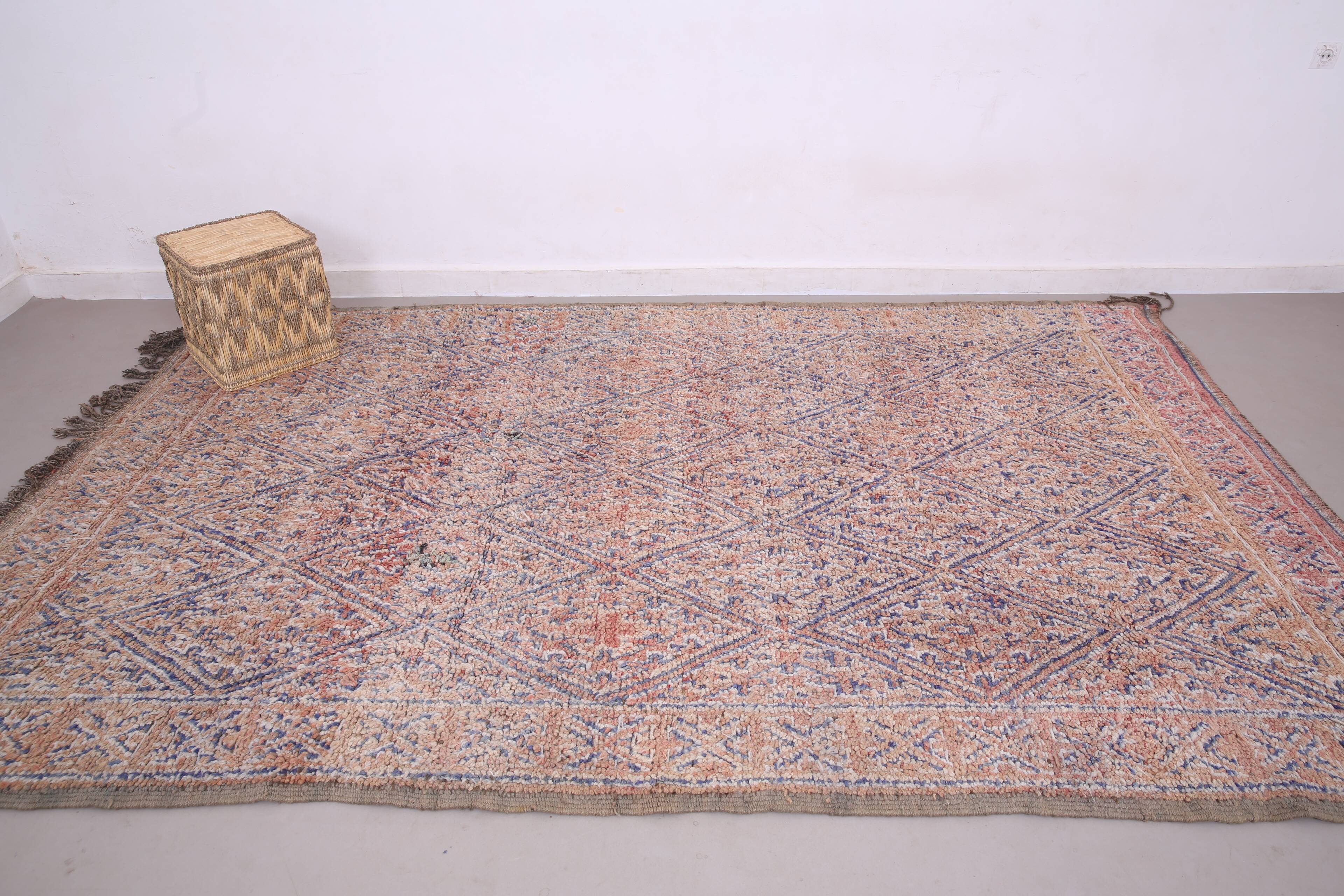 Vintage Moroccan Wool Rug 214 x 332 cm - Berber Handmade Living room rug
