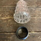 Saupoudreuse Sucrier Ancien Verre Moulé + Bouchon Métal Argenté Vintag