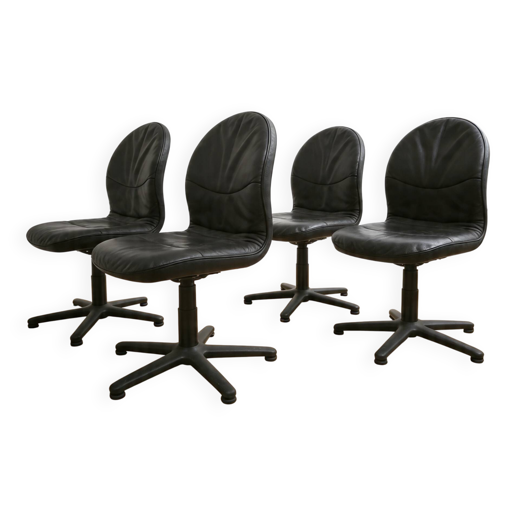 Set of 4 vintage Stratford office chairs.