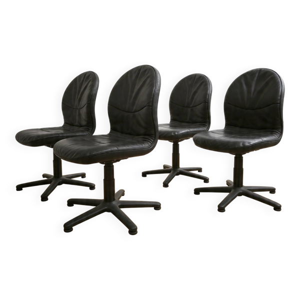 Suite de 4 fauteuils de bureau vintages Straford