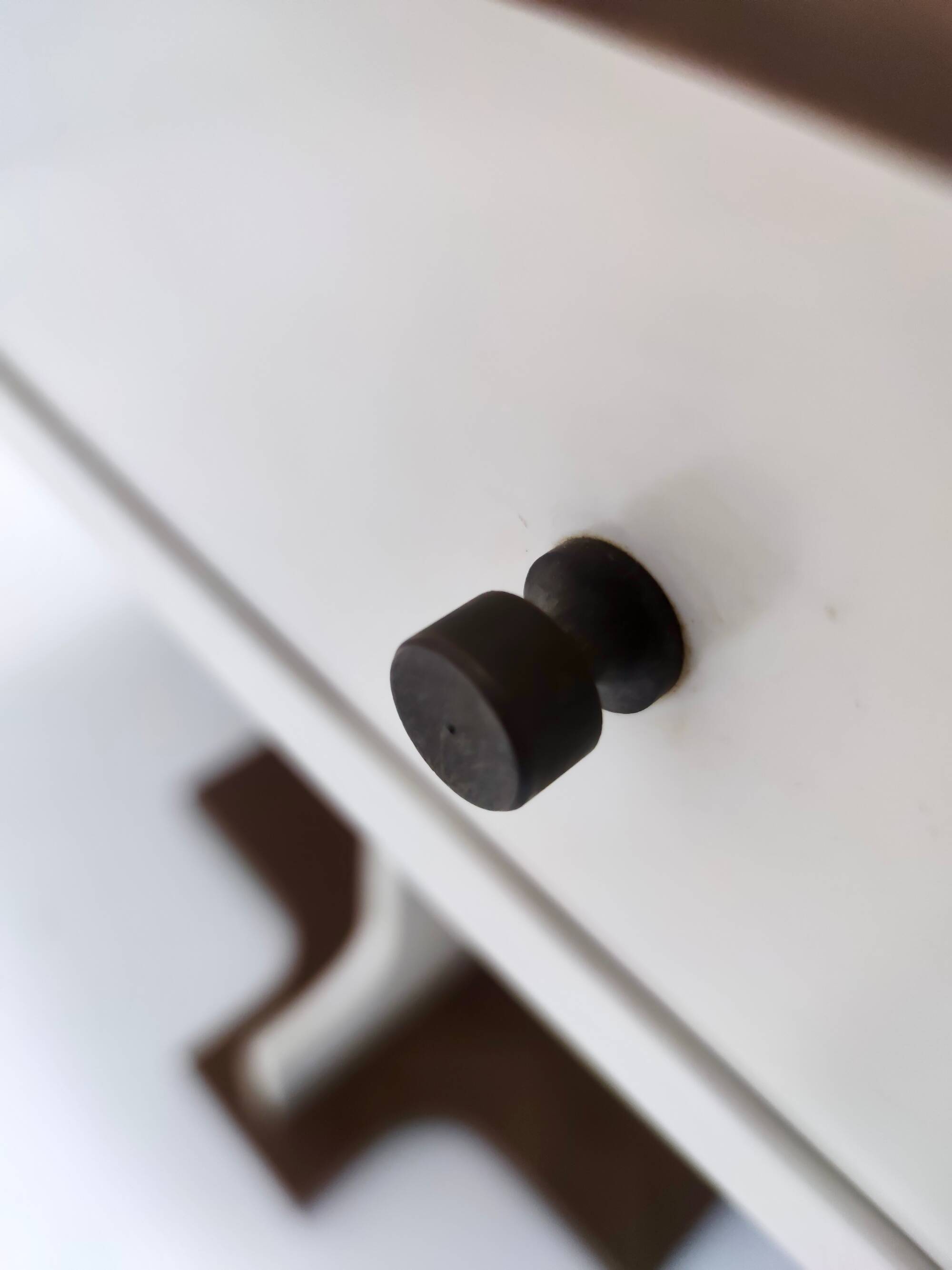 Miroir mural et console postmoderne en noyer laqué ivoire, Italie