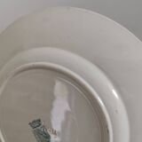 7 assiettes plates modèle Jane à décor floral vert foncé Saint-Amand
