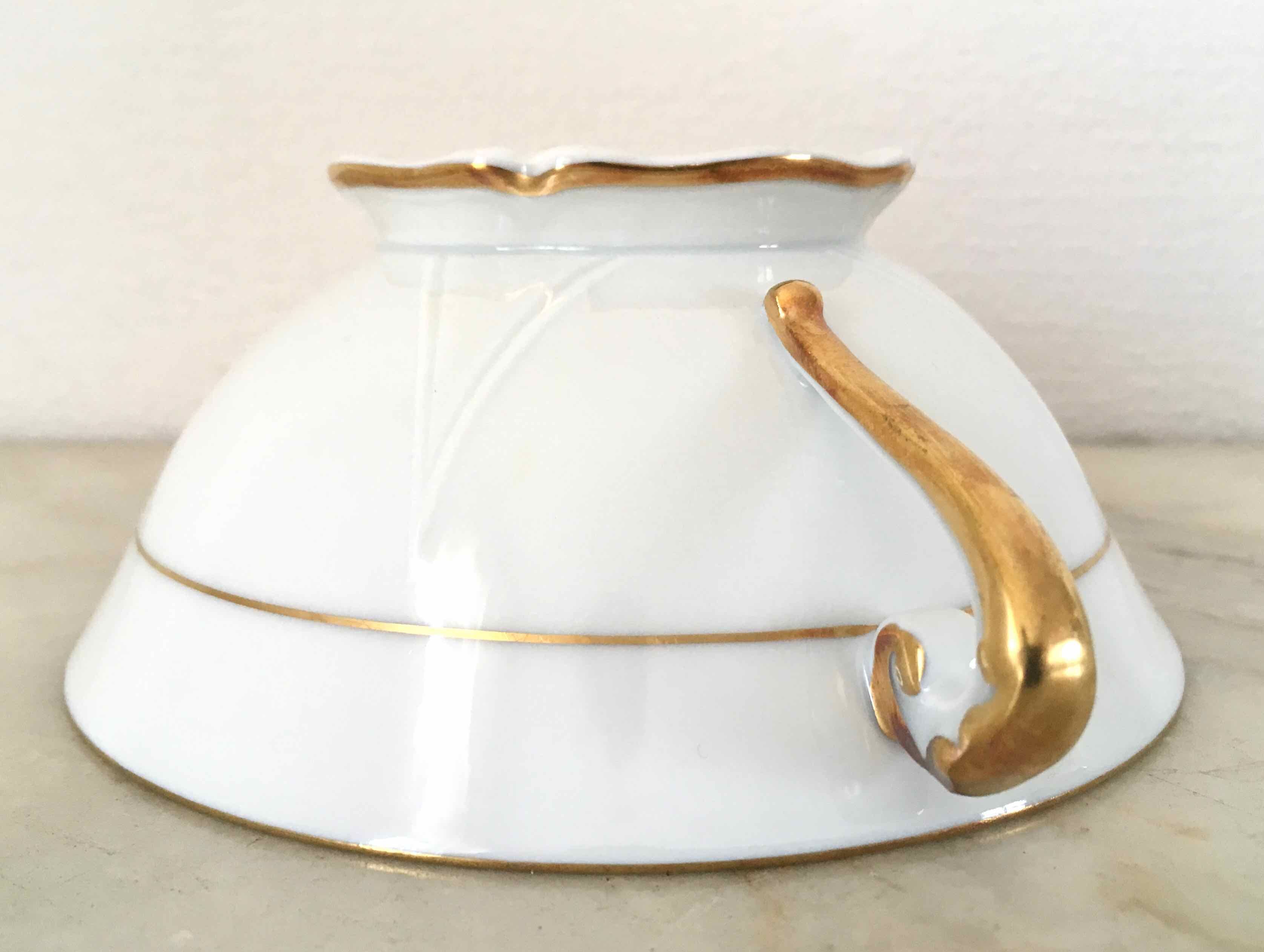 Set of 12 bowls with 2 porcelain handles