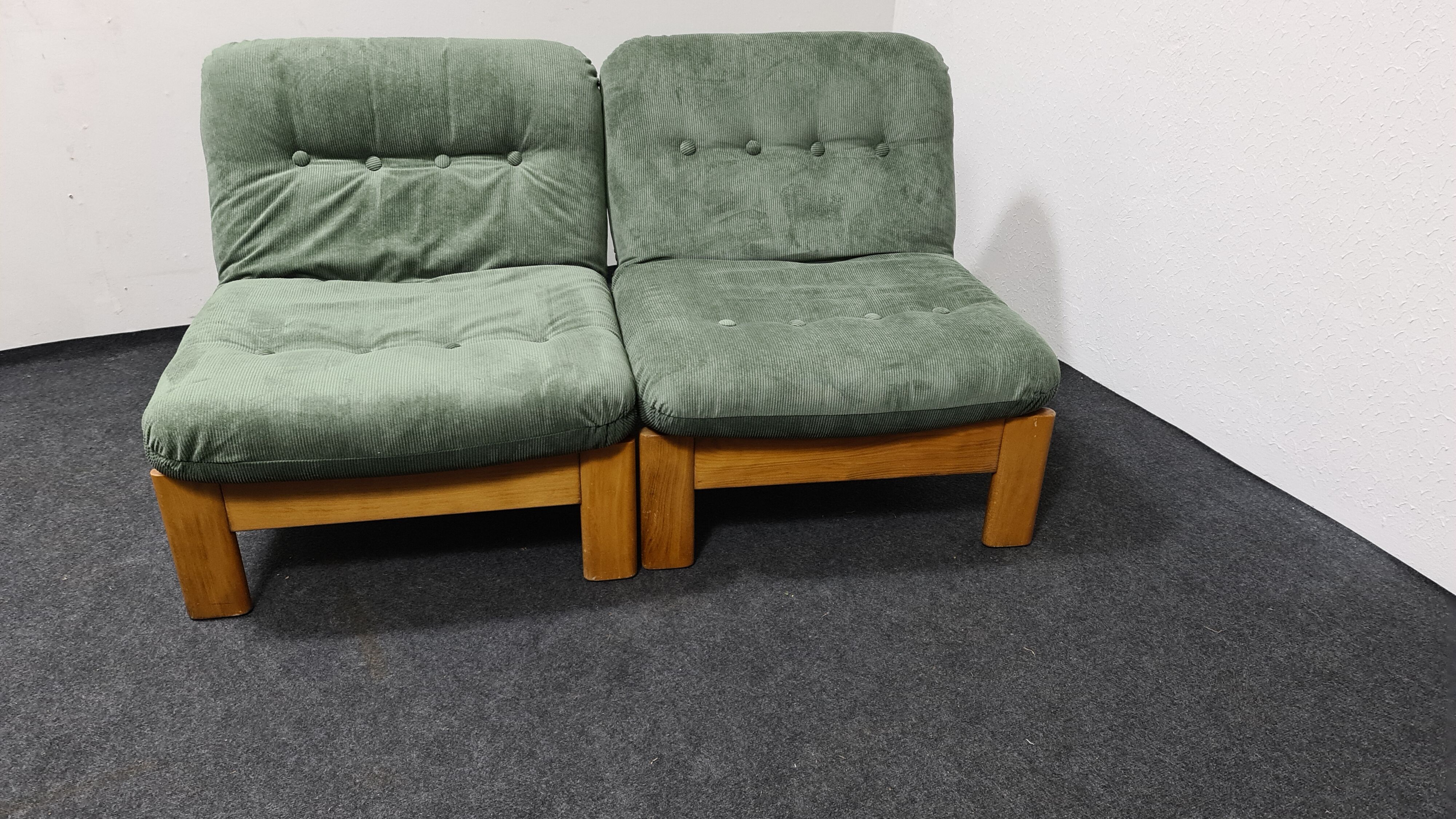 Vintage lounge chair