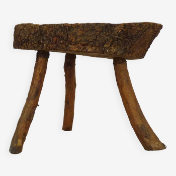 Tripod oak milking stool, Ariège peasant art, France (19th century)