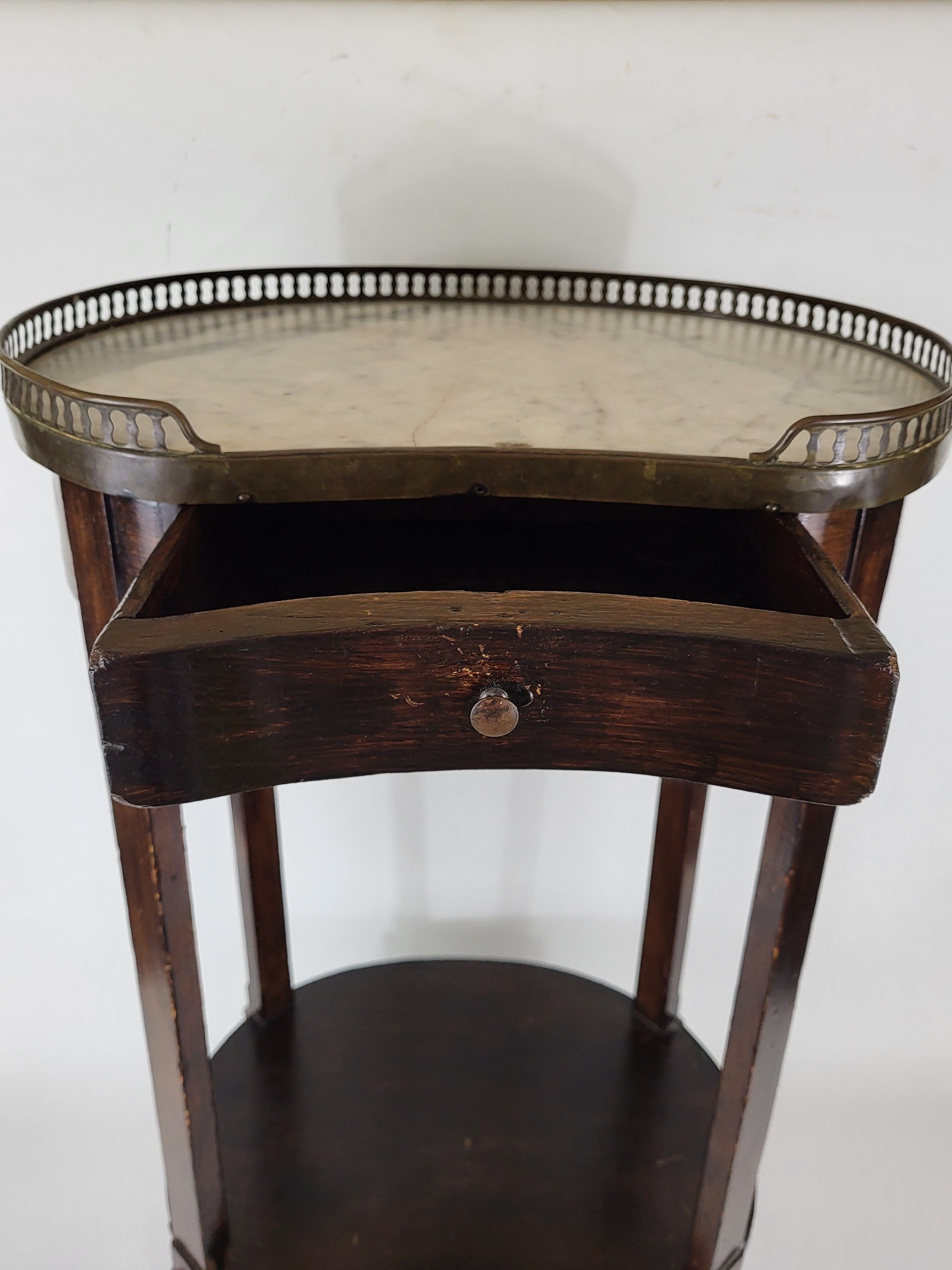 Side table bean in wood & marble