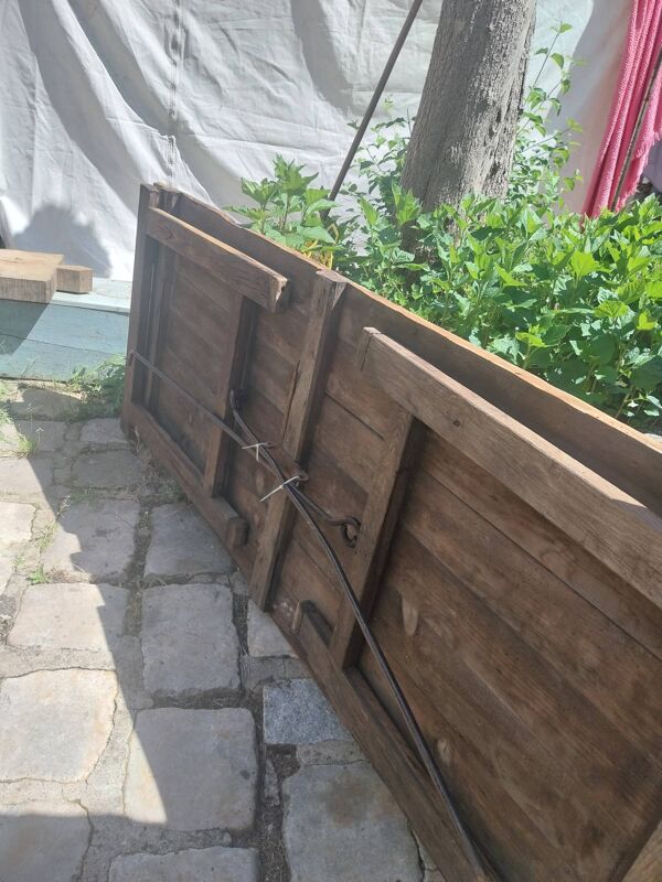 Table pliante en bois de guinguette