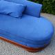 Grande méridienne vintage bleu cobalt en tissu et bois – chaise longue 190