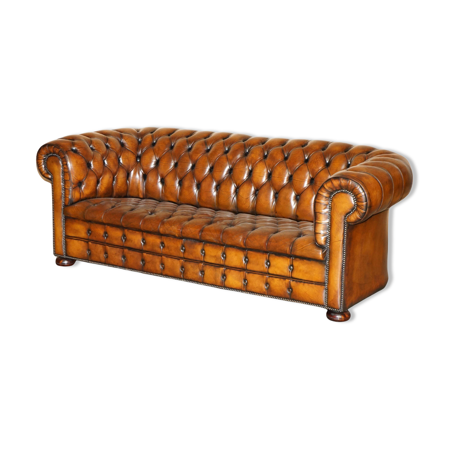 Chesterfield leather sofa, Art Deco style, fully restored.