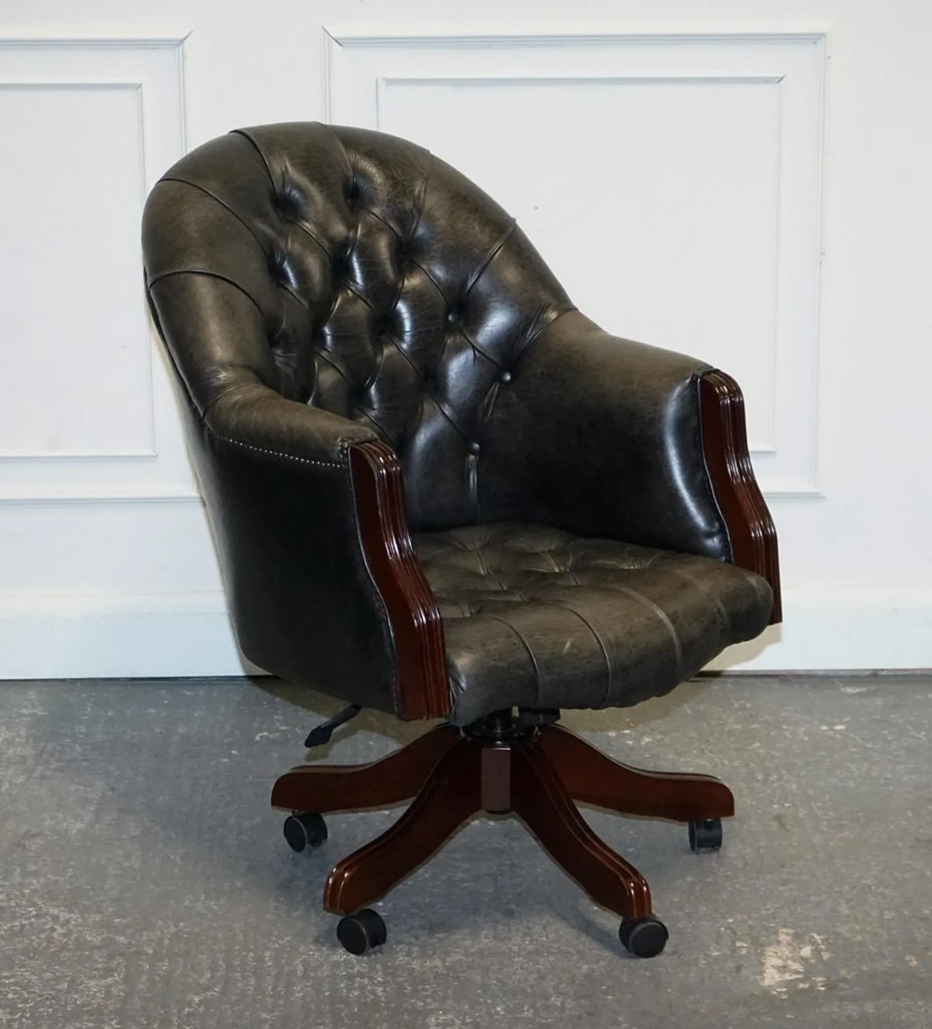 Vintage Chesterfield Chair in Dark Grey Leather