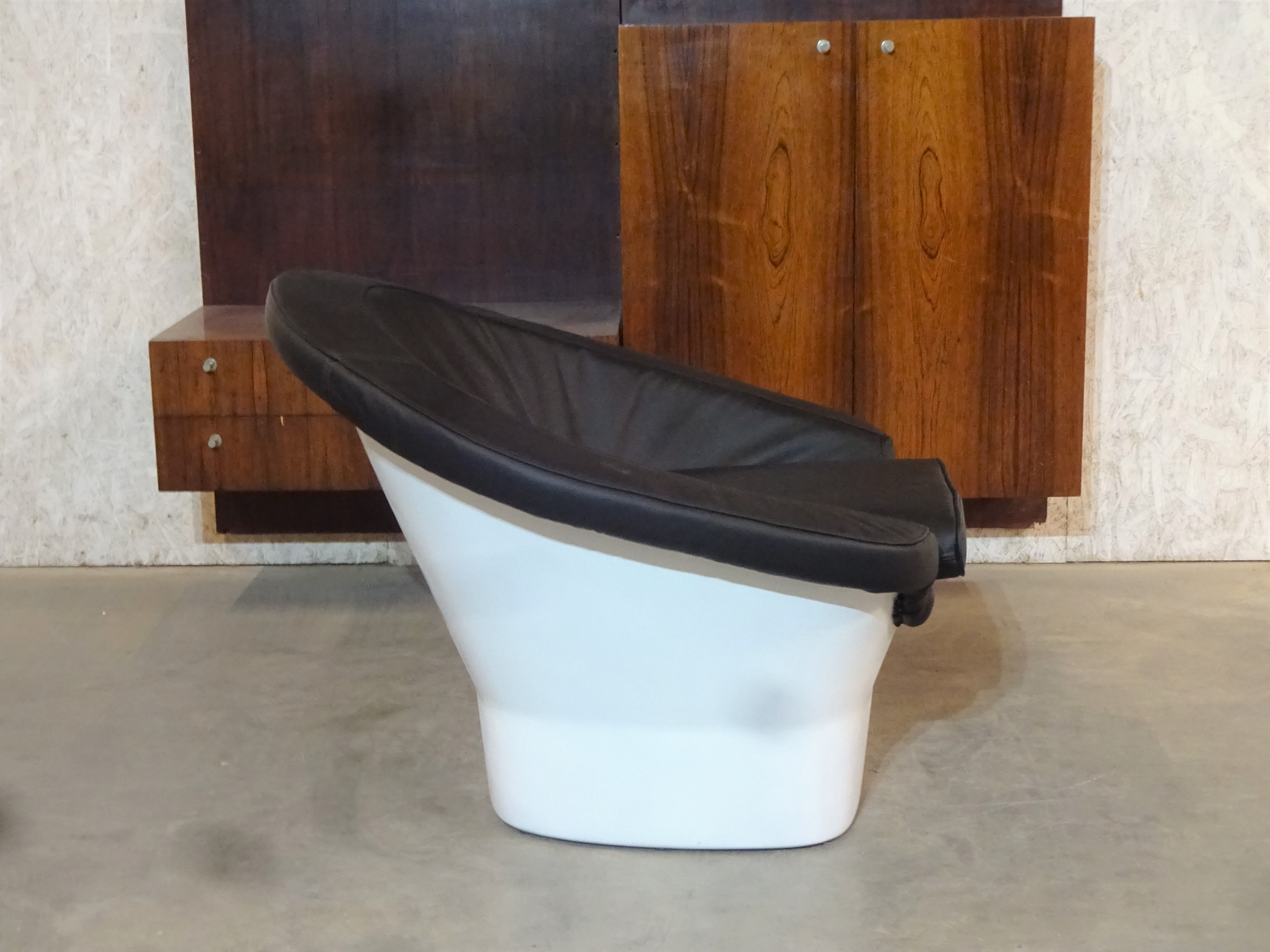 Space Age Atomic Pod Lounge Armchair with Black Bovine Leather by Dux, Sweden, 1960s