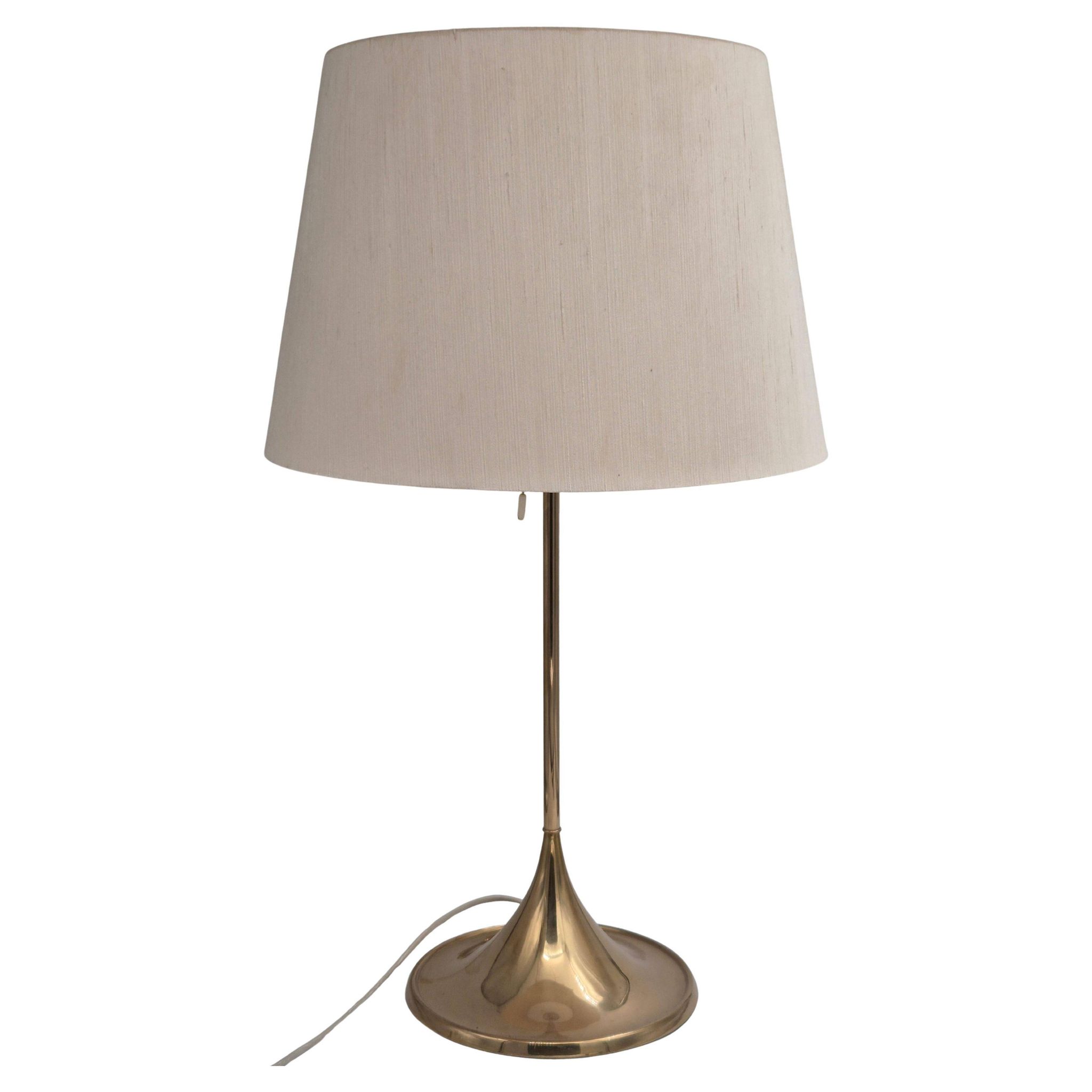 Iconic table lamp, model B-024 by Bergboms, The Scandinavian Modern.