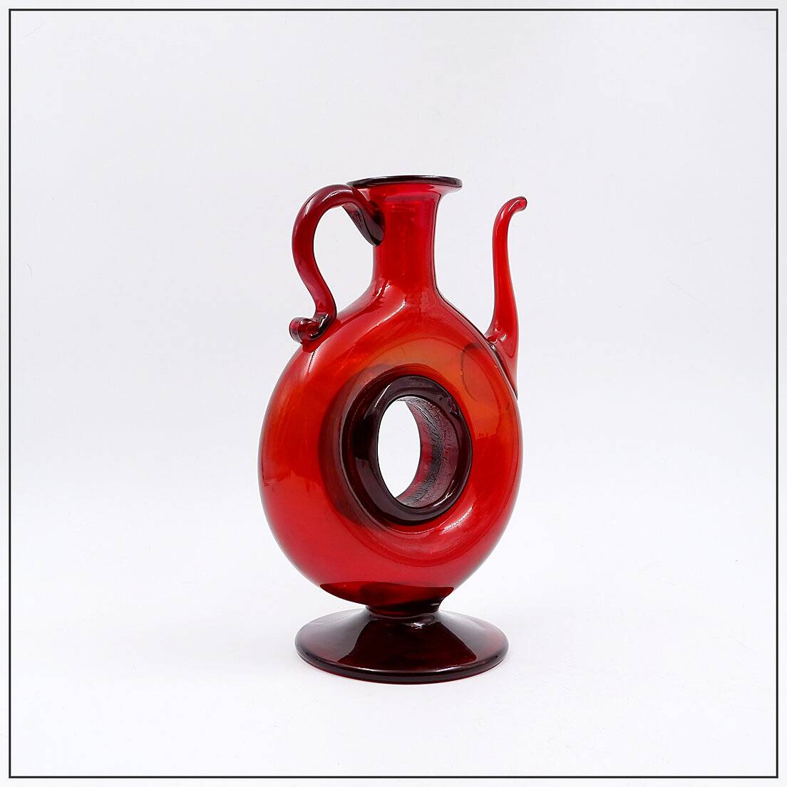 Vintage red blown glass carafe "Anneau"