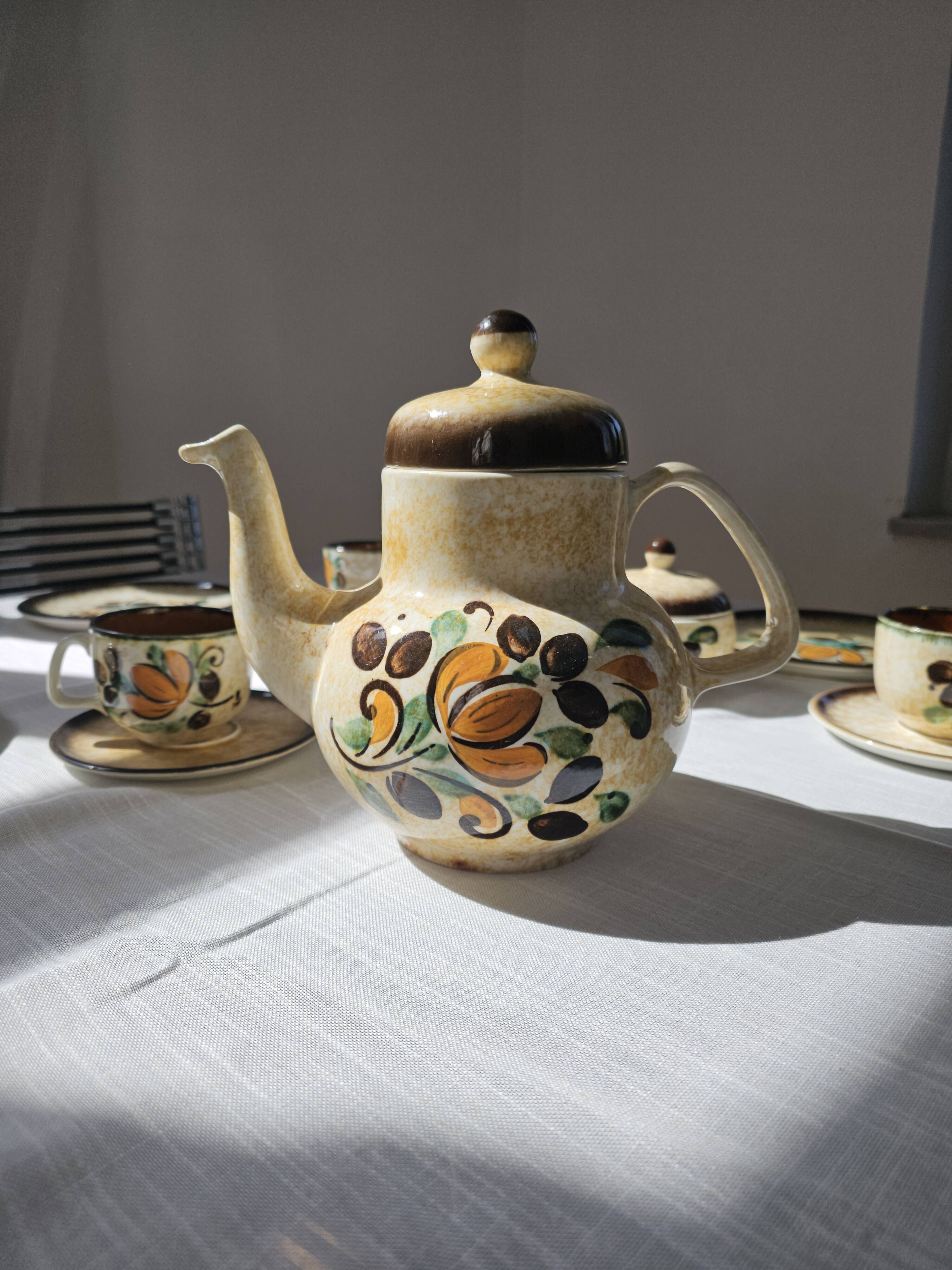 Coffee service for 10 people Boch La Louvière Corfu collection