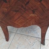 Louis XV curved chest of drawers in rosewood marquetry