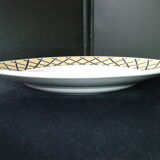 Round demireux dish in Badonviller earthenware with cross-hatching