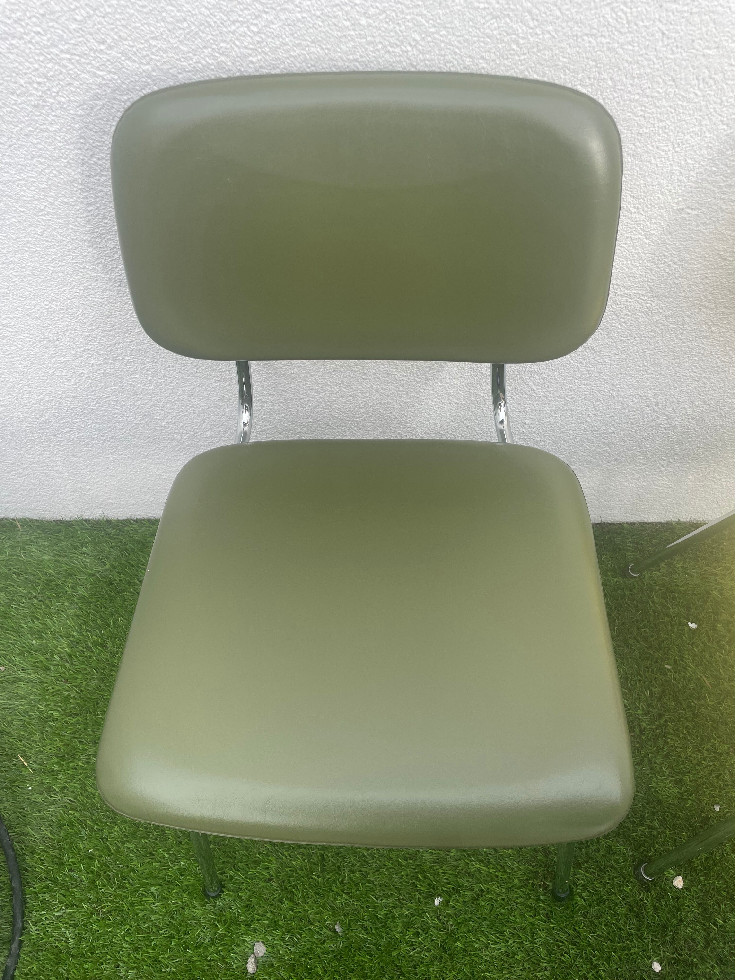 Series of 5 Carolina Prefacto Airborne design chairs
