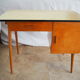 Bureau en bois plateau formica des années 60