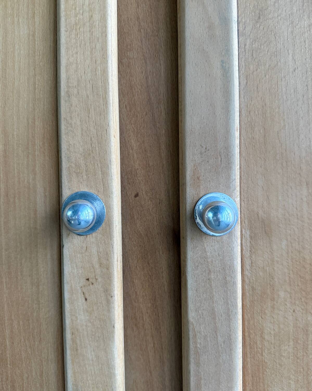 Armoire parisienne en hêtre (rénovée)