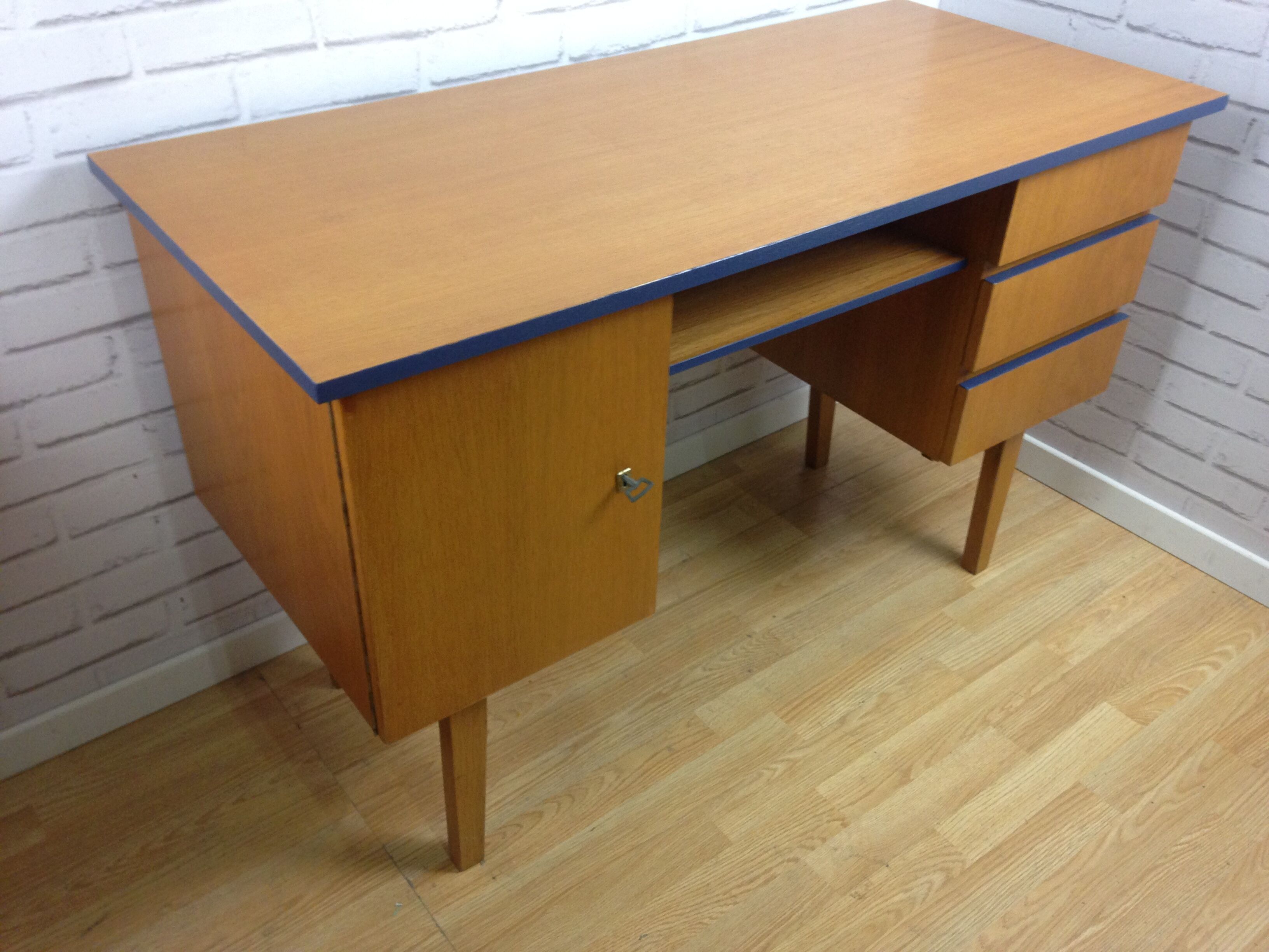 Desk 70's
