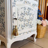 Sideboard with niche