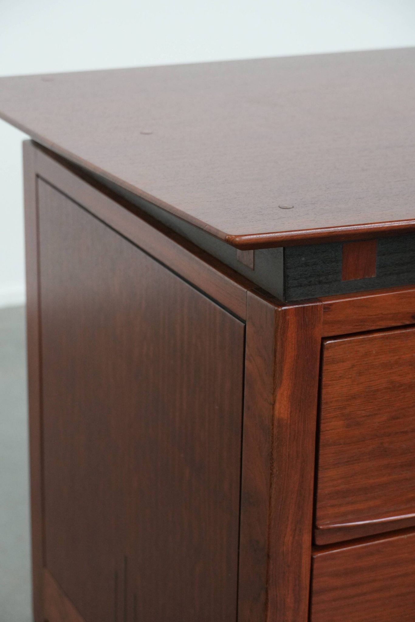 Beautiful Art Deco design furniture / audio and TV cabinet / sideboard