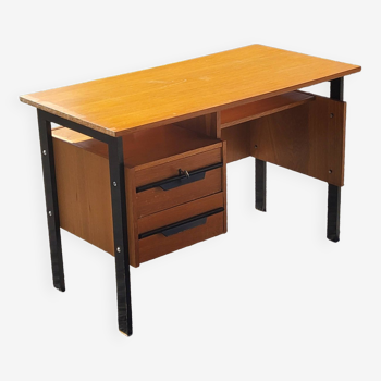 Bureau vintage en chêne blond piètement en bois noirci des années 50