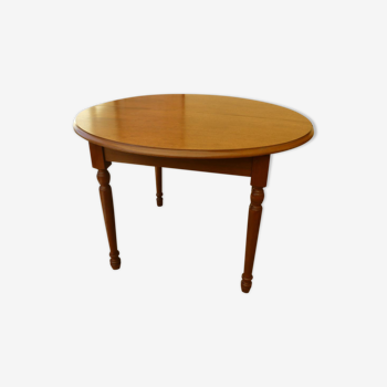 Solid wood round table with retractable extension