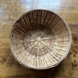 Round wicker basket