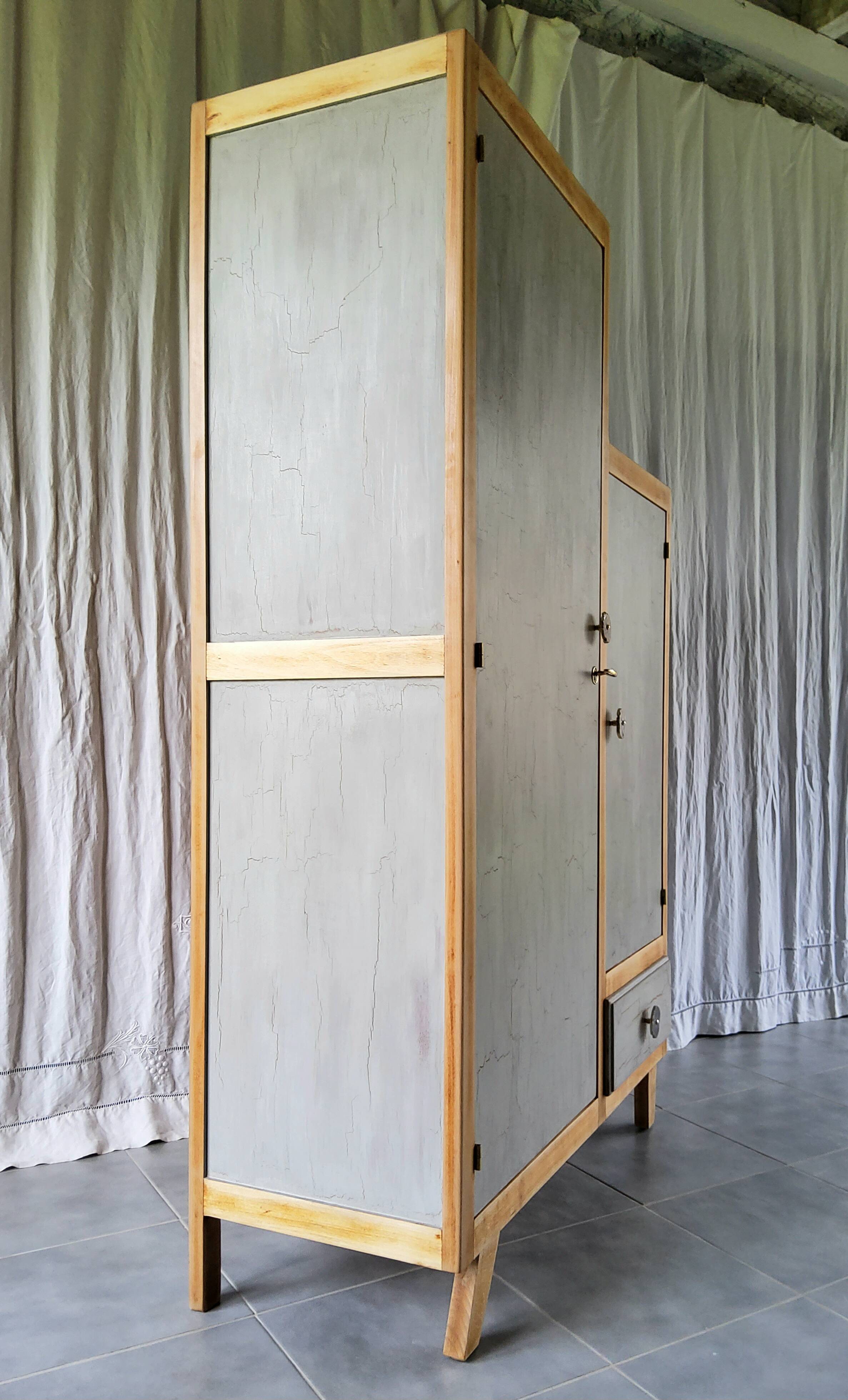 Asymmetrical Parisian wardrobe