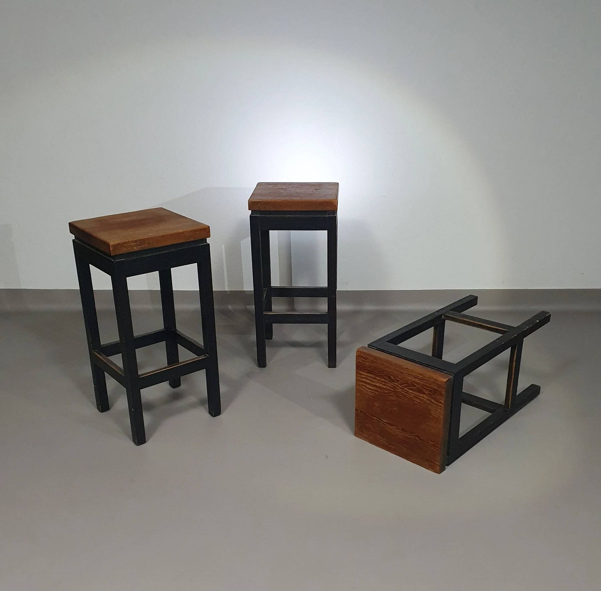 3 x tabourets de construction en chêne années 1960