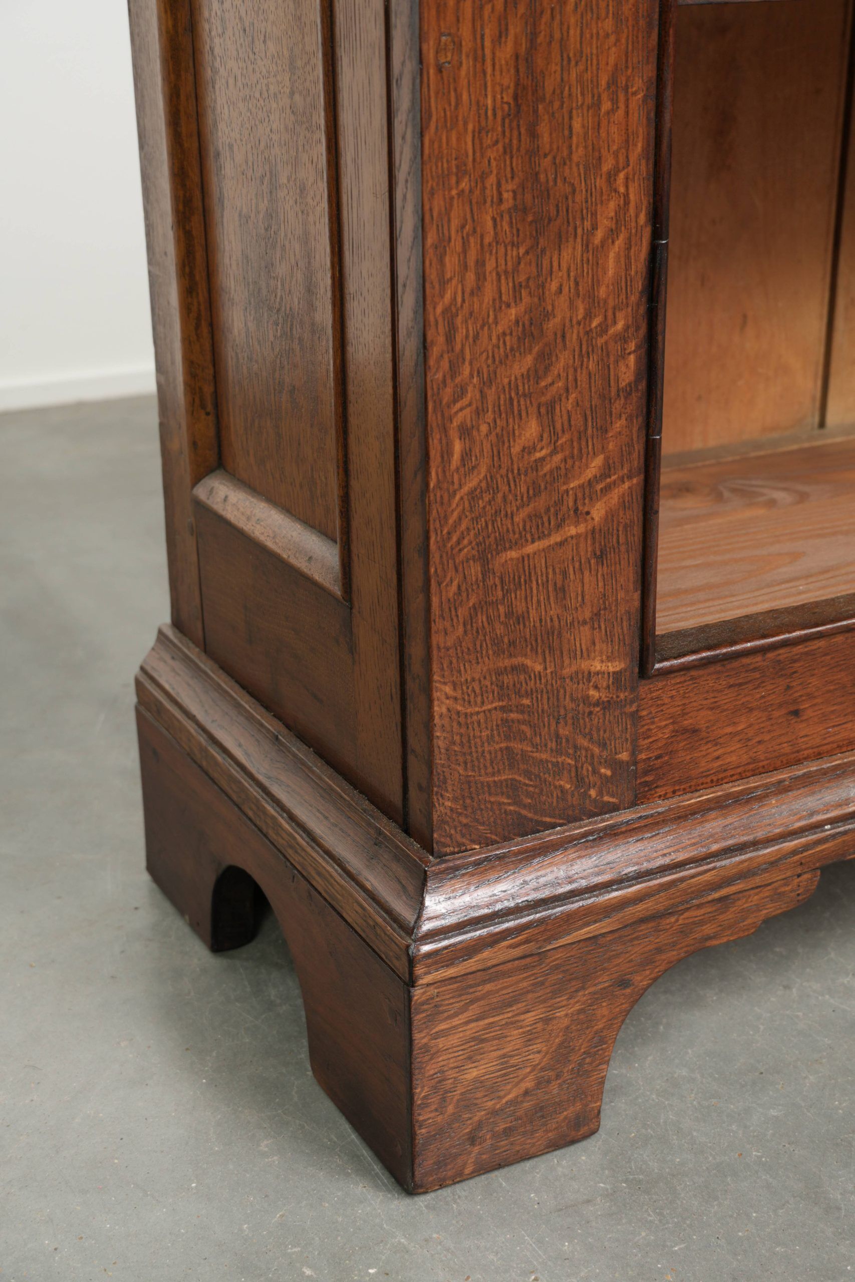 Antique English oak bookcase / shelving unit from the mid-19th century