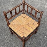 2 chaises d’angle anciennes