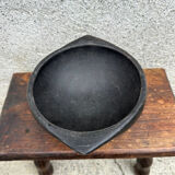 Ancient bowl, Colombian ceramic pottery La Chamba.