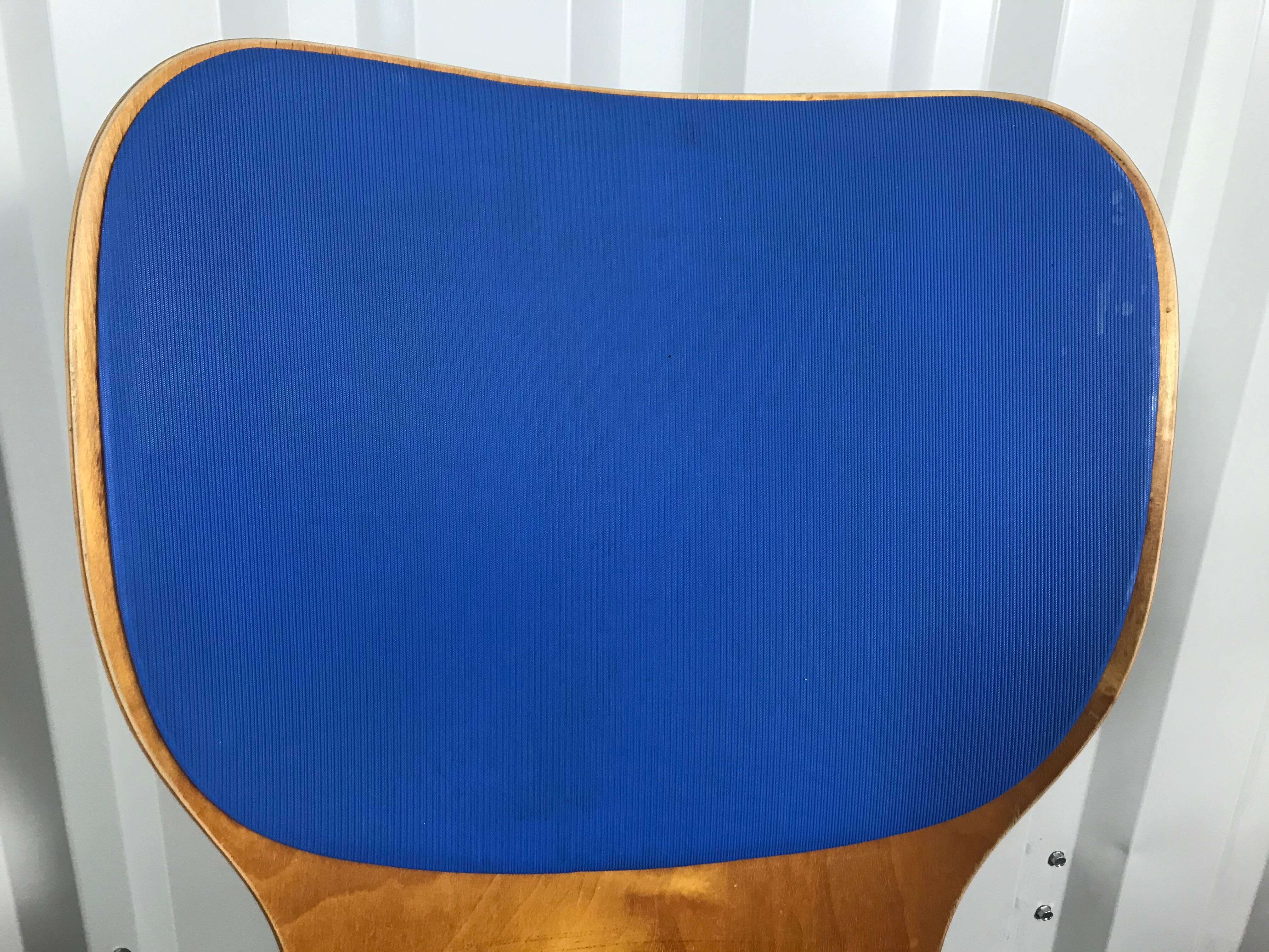 4 Baumann 1950 Max Bill chairs