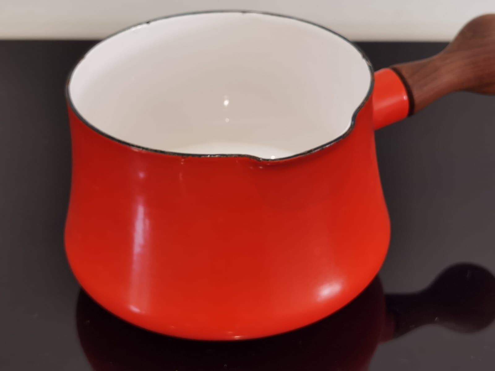 Red casserole DANSK DESIGNS in enamelled metal IHQ 60s