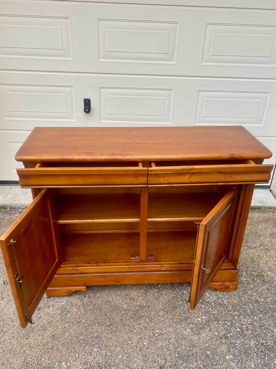 Louis Philippe style solid wood sideboard with 2 doors and 2 drawers